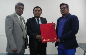 From (left) AJM Kooheji Group's K. Himavan, GM, Ali Mohd Akbar Khan, Assistant GM and Atheeq Ahmed, GM, Headlinks (Ctroniq) at the signing ceremony