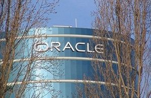Oracle acquires RightNow Technologies