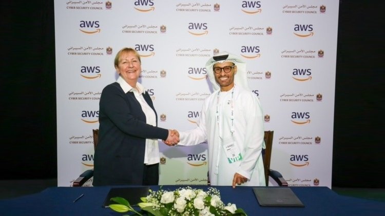 The UAE Cybersecurity Council sign a MoU with AWS