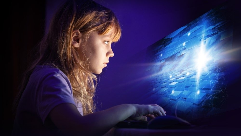 Tips to help children navigate the internet safely